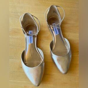 Steve Madden Gold Pointed Toe D’Orsay Flats Size 6.5